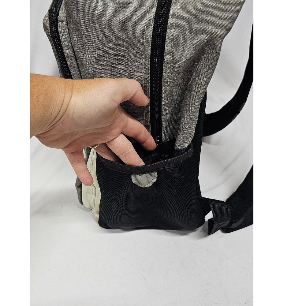 Nintendo Game Boy Retro Handheld Console Backpack Gray Cream Travel School Bag - Picture 4 of 13